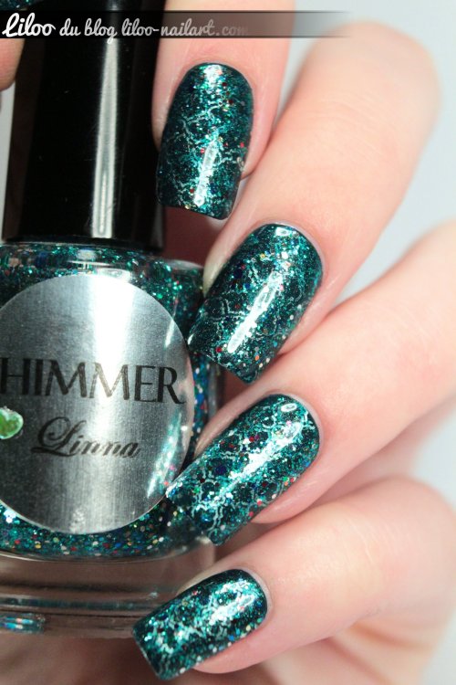 Defiant - IBD Linna - Shimmer polish nail art